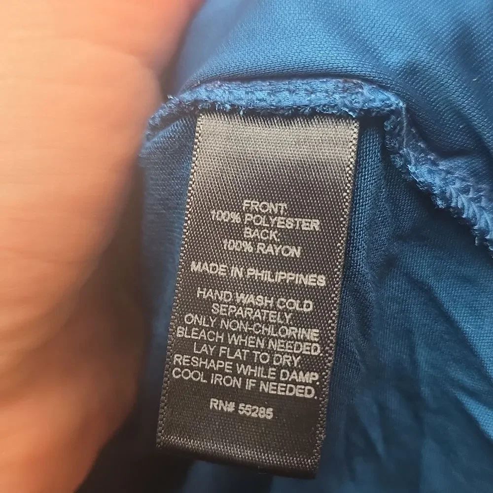 Blue Sleeveless Top - Picture 3 of 5